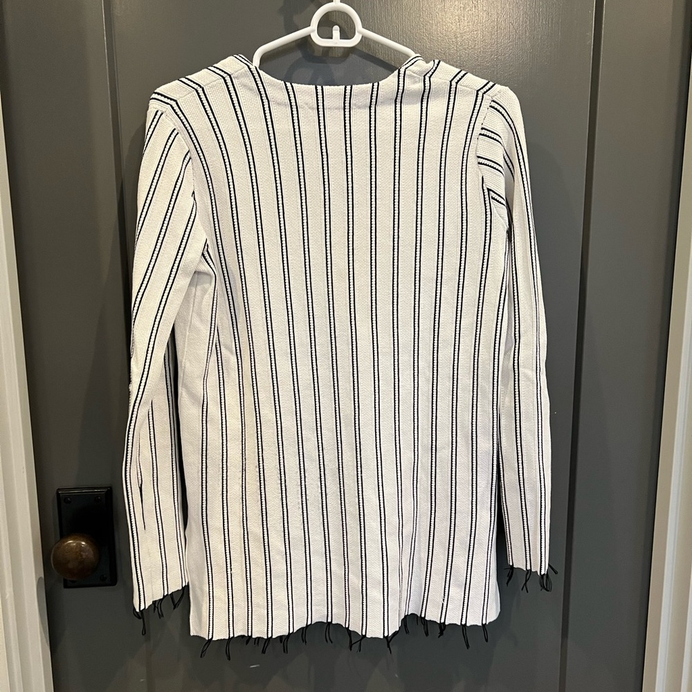Kerisma Sweater - Picture 2 of 6